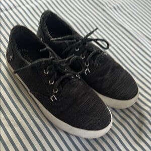 Sperry Black and White Sneakers with Minimalist Design